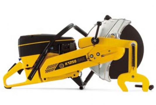 點擊查看詳細信息<br>標題：K1250內(nèi)燃鋼軌鋸軌機 閱讀次數(shù)：2457