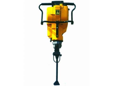 點擊查看詳細信息<br>標題：DGN21型內(nèi)燃搗固機 閱讀次數(shù)：2173