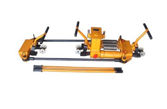 點擊查看詳細(xì)信息<br>標(biāo)題：YTF-400Ⅱ型液壓軌縫調(diào)整器 閱讀次數(shù)：1945